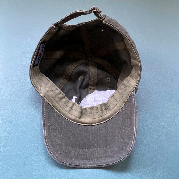 LE CLUB. Carnival 2009.  Hat. - Picture 5 of 6